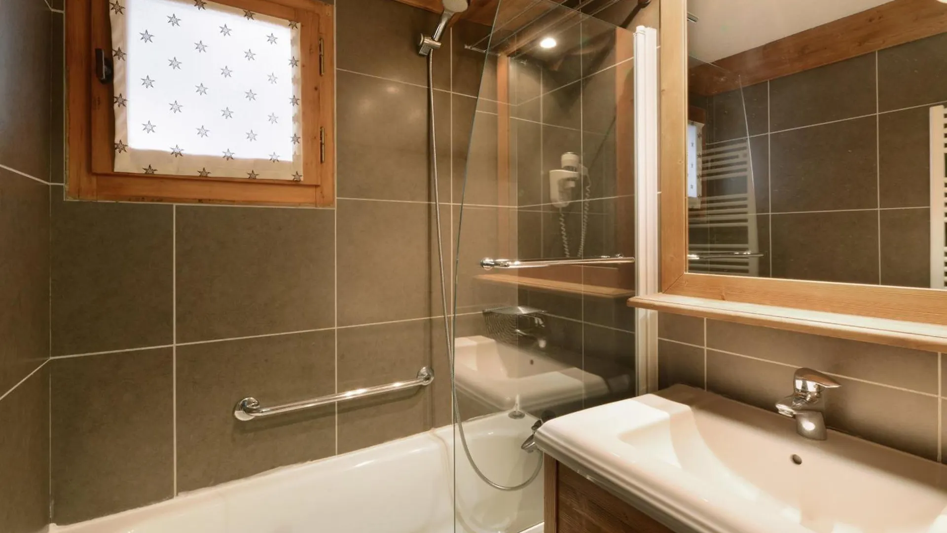 Appartement Renove Proche Station Avec Balcons Et Vue, 3 Ch, 10 Pers - Fr-1-181-2457 La Plagne-Tarentaise Apartment